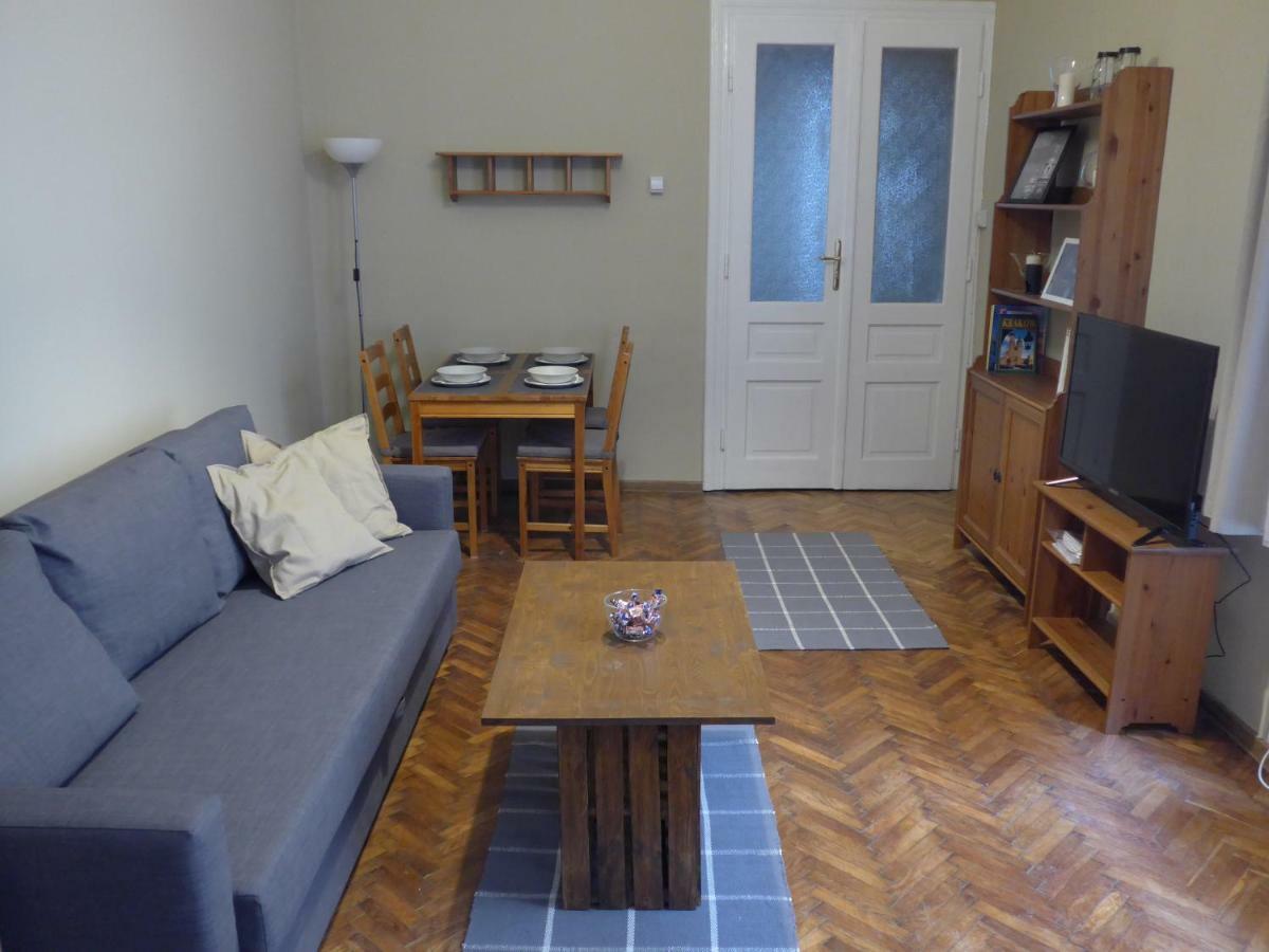 Apartament M15 Διαμέρισμα Krasków Εξωτερικό φωτογραφία